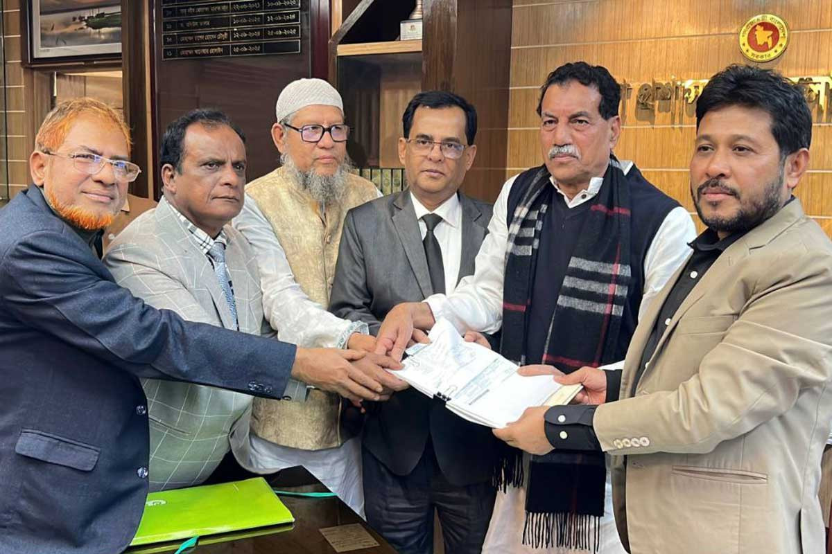 নরসিংদী-১ আসনে খায়রুল কবির খোকনের মনোনয়নপত্র জমা