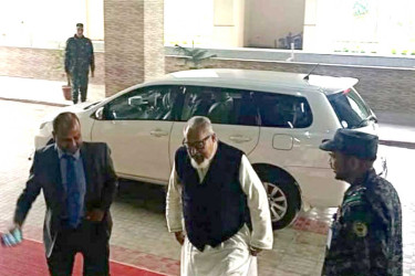 সিইসির সঙ্গে বৈঠকে বিএনপির প্রতিনিধি দল