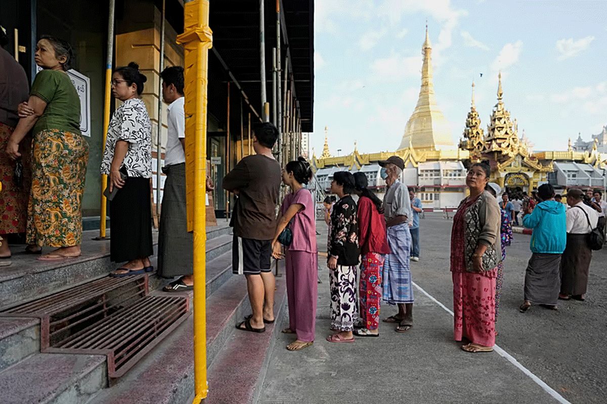 প্রথম ধাপের ভোট: মিয়ানমারে নির্বাচনে সেনাসমর্থিত দলের ভূমিধস জয়ের দাবি