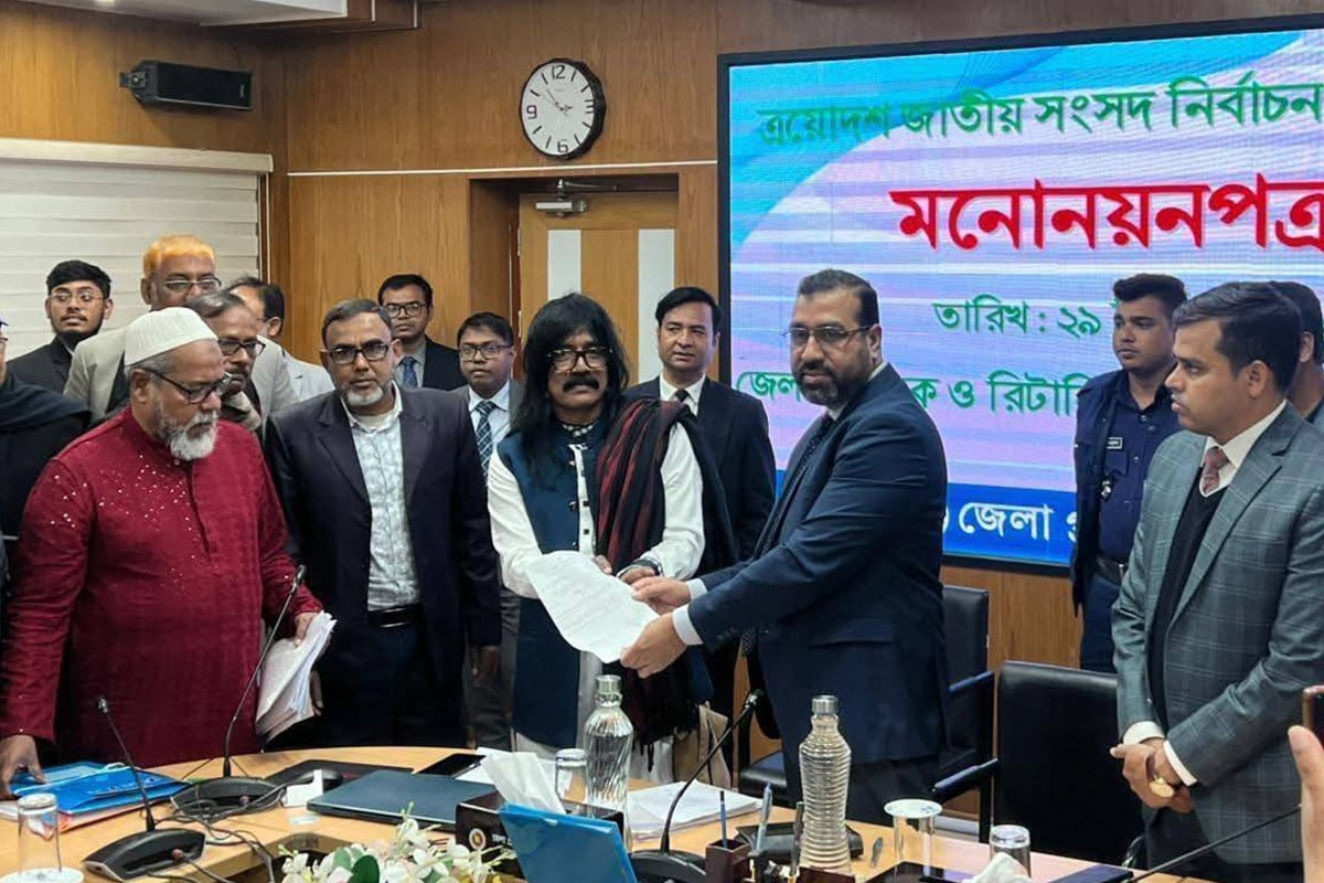 মেহেরপুরে দুই আসনে প্রার্থীদের মনোনয়নপত্র দাখিল