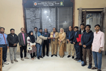 কারমাইকেল কলেজের বিদায়ি অধ্যক্ষকে বসুন্ধরা শুভসংঘের সম্মাননা