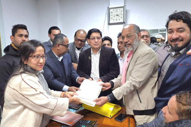 ঢাকা-৫ আসনে মনোনয়ন ফরম জমা দিলেন নবীউল্লাহ নবী
