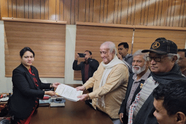 বান্দরবানে মনোনয়নপত্র জমা দিলেন পাঁচ প্রার্থী