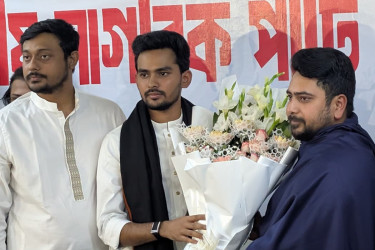 এনসিপির মুখপাত্র হিসেবে যোগ দিলেন আসিফ মাহমুদ