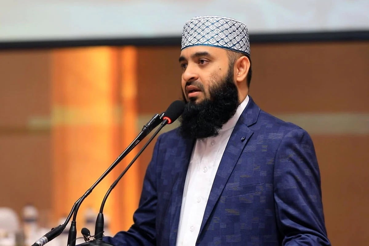 খালেদা জিয়াকে আল্লাহ জান্নাতের মেহমান বানিয়ে নিন : আজহারী