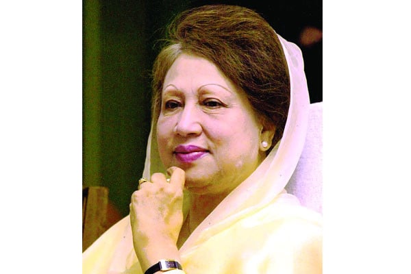 গৃহবধূ থেকে প্রধানমন্ত্রী