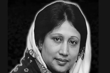 বেগম খালেদা জিয়ার প্রতি শ্রদ্ধা জানাতে অটোয়াস্থ বাংলাদেশ হাইকমিশনে শোকবই