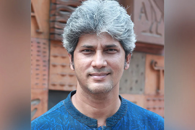 হলফনামায় আয়-সম্পদের তথ্য প্রকাশ করলেন জোনায়েদ সাকি