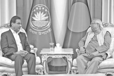 যমুনায় প্রধান উপদেষ্টার সঙ্গে পাকিস্তান স্পিকারের সাক্ষাৎ