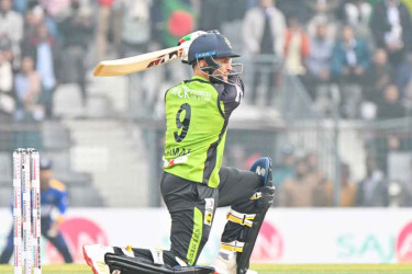 ওমরজাইয়ের ঝড়ো ফিফটিতে লড়াকু সংগ্রহ সিলেটের