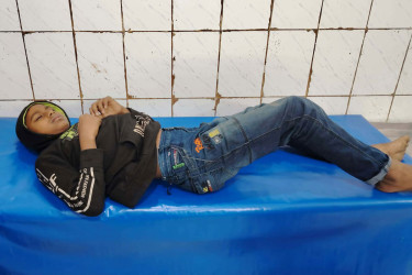 পূর্বশত্রুতার জেরে বাড়িতে হামলা, ষষ্ঠ শ্রেণির শিক্ষার্থী গুলিবিদ্ধ