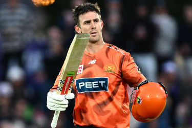 বিগ ব্যাশে মিচেল মার্শের ঝড়ো সেঞ্চুরি