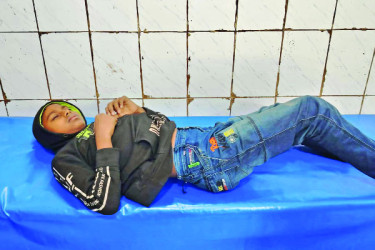 রাজবাড়ীতে আধিপত্য নিয়ে সংঘর্ষ, শিশু গুলিবিদ্ধ