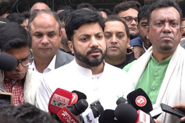 দেশে মুক্তিযুদ্ধবিরোধী ন্যারেটিভ দাঁড় করানোর চেষ্টা চলছে : ইশরাক হোসেন