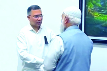 রাজনীতিতে স্বস্তির হাওয়া