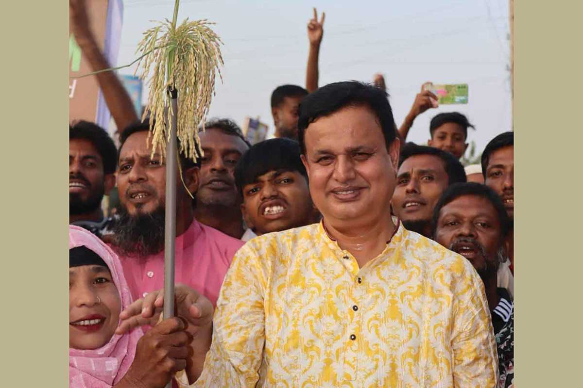 বগুড়া-৪ আসনে সাবেক এমপি মোশারফের মনোনয়নপত্র বৈধ ঘোষণা