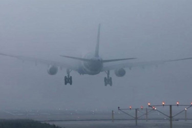 কুয়াশায় আকাশে চক্কর একাধিক ফ্লাইটের, ঢাকার ফ্লাইট গেল কলকাতায়