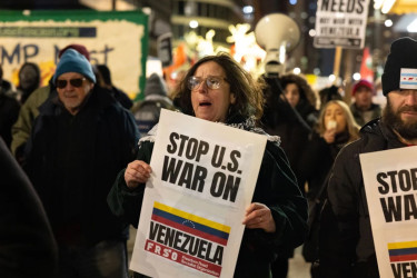 মাদুরোকে গ্রেফতারের প্রতিবাদে যুক্তরাষ্ট্রের শতাধিক শহরে ট্রাম্পবিরোধী বিক্ষোভ