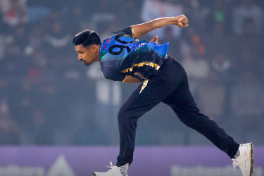 মুস্তাফিজের নৈপুণ্যে রংপুরের শ্বাসরুদ্ধকর জয়