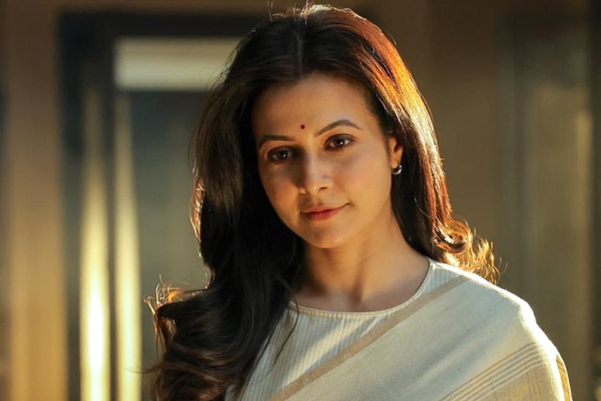 পরিচালকের ভুলে আসল নামটাই বাদ পড়ে যায় কোয়েলের