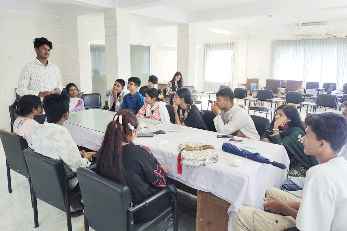 পটুয়াখালীতে বসুন্ধরা শুভসংঘের সাহিত্য আড্ডা