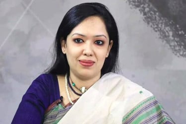 নির্বাচনী ব্যয় মেটাতে ঋণ করবেন রুমিন ফারহানা