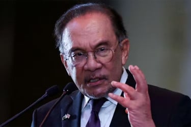 মালয়েশিয়ায় প্রধানমন্ত্রীর মেয়াদ সর্বোচ্চ ১০ বছর করার উদ্যোগ