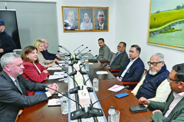 তারেক রহমানের সঙ্গে ইইউ রাষ্ট্রদূতের সৌজন্য সাক্ষাৎ