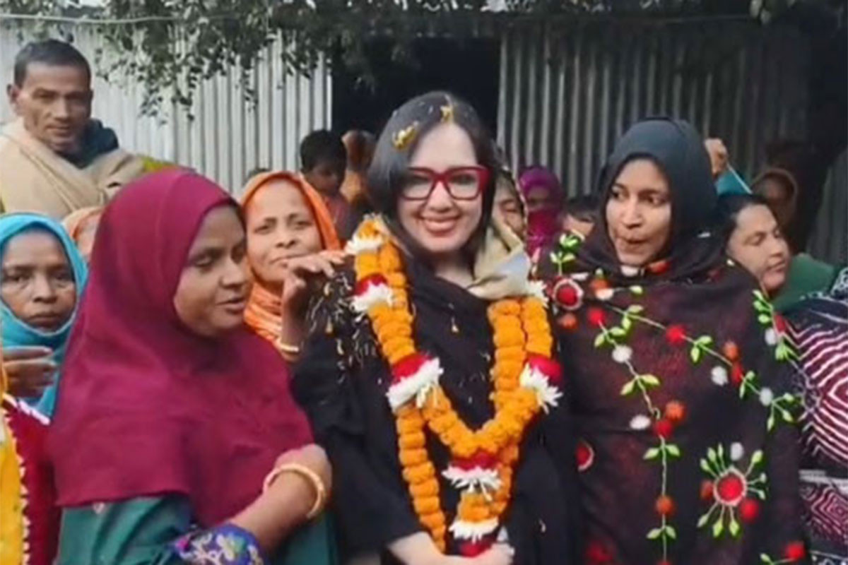 ধানের শীষের প্রার্থী থাকতেও ভাড়া করতে হয়েছে: রুমিন ফারহানা