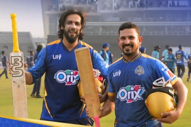 নাসিরের বিধ্বংসী ইনিংসে ঢাকার জয়, হারের বৃত্তে নোয়াখালী