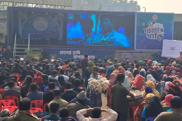 নির্বাচন ও গণভোটের বার্তা দিতে গাইবান্ধায় ‘ভোটের গাড়ি’