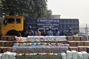 সোয়া কোটি টাকার ভারতীয় শাড়িসহ পাচারকারী আটক