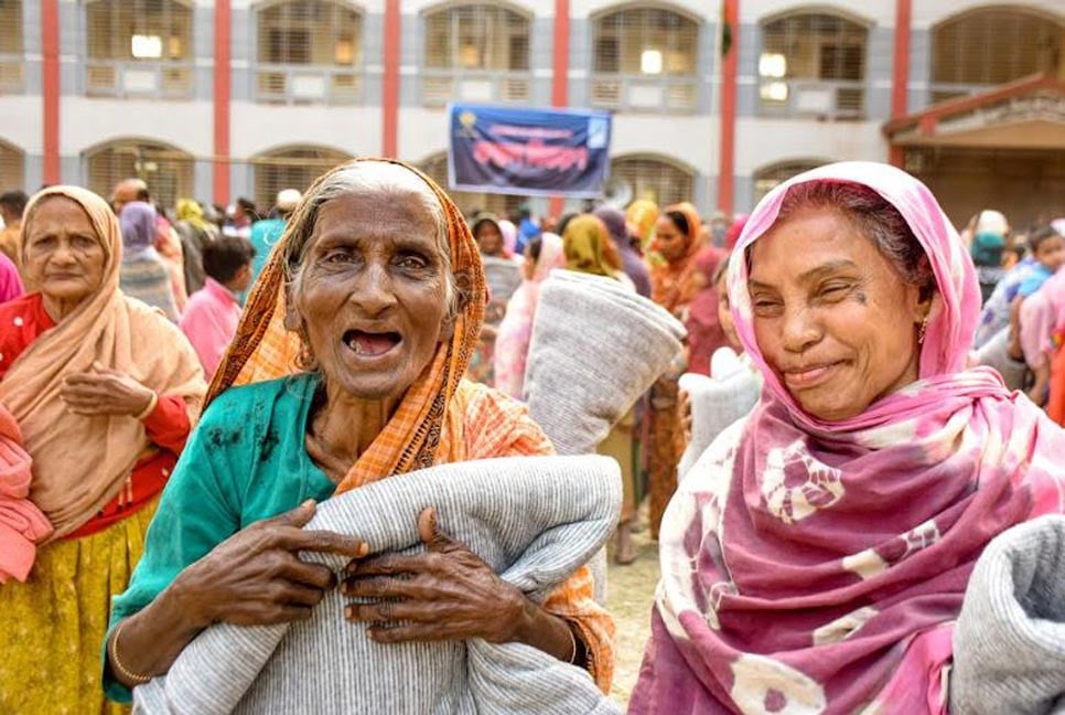 ‘আজ রাতে কম্বলে একা ঘুমাব’