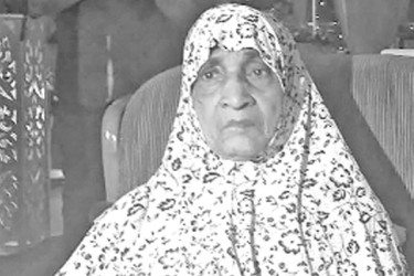 সাংবাদিক নঈম নিজামের মা ফাতেমা বেগম আর নেই