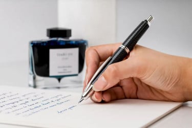 মনে হচ্ছে কোথাও কেউ নেই!