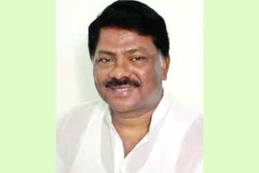 তারেক রহমানের হাত শক্তিশালী করতে হবে