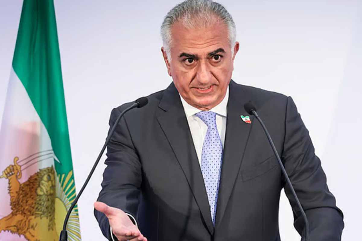 ট্রাম্পকে ইরানে হস্তক্ষেপের আহ্বান রেজা পাহলভির