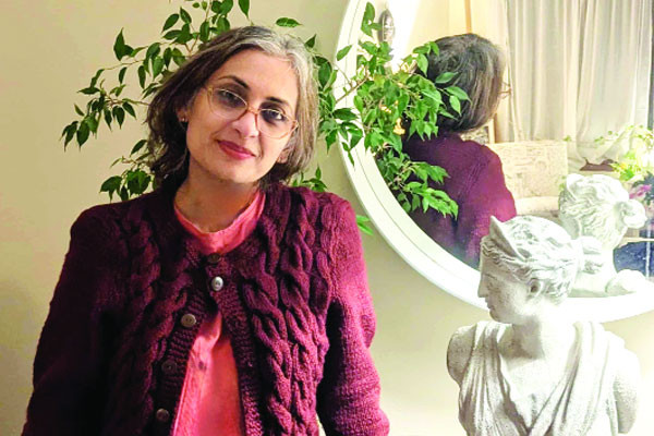 মাকে নিয়ে আবেগঘন বিপাশা