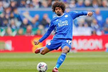 এফএ কাপে সন্ধ্যায় মাঠে নামবে হামজা