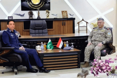 পাকিস্তানের যুদ্ধবিমান কিনতে আগ্রহী ইরাক