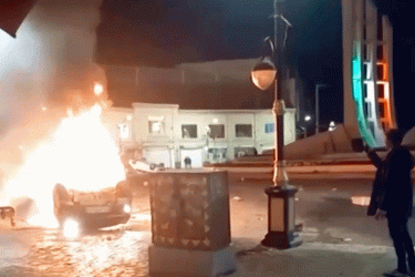 বিশ্বের সঙ্গে যোগাযোগবিচ্ছিন্ন ইরান, নিহত বেড়ে ৬৫