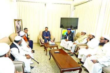 তারেক রহমানের সঙ্গে জমিয়ত ও ইসলামী ঐক্যজোট নেতাদের সাক্ষাৎ