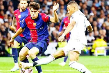 স্প্যানিশ সুপার কাপ ফাইনালে রিয়াল-বার্সা, মুখোমুখি লড়াইয়ে এগিয়ে কে?