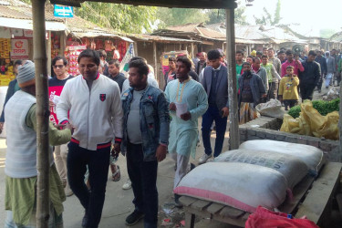 গণভোটের প্রচারণায় ব্যস্ত রংপুর-১ আসনের প্রার্থী আল মামুন