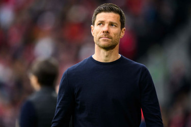 রিয়াল মাদ্রিদের কোচ জাবি আলোনসো বরখাস্ত