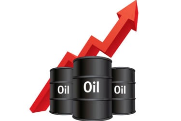 ইরানের অস্থিরতায় আন্তর্জাতিক বাজারে বাড়লো তেলের দাম