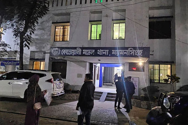 আসামি থানায় নেওয়ার পথে পুলিশের ওপর হামলা, গুরুতর আহত ৫ সদস্য