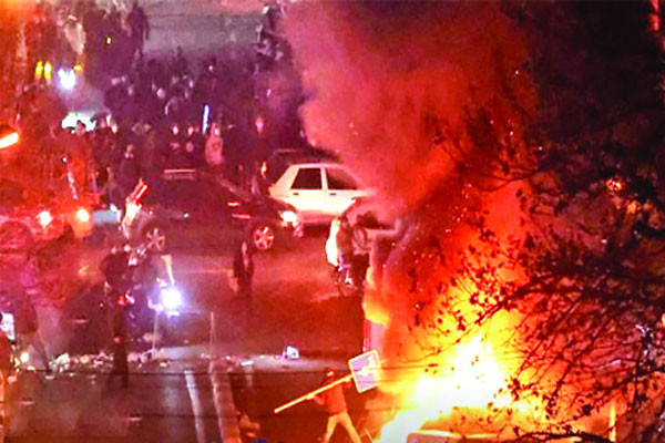 ইরানজুড়ে সর্বোচ্চ সতর্কতা