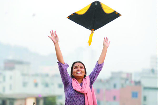 সাকরাইন উৎসবে মেতেছে পুরান ঢাকার বাসিন্দারা