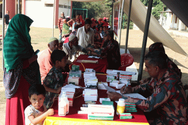 রাঙামাটিতে বিজিবির বিনামূল্যে চিকিৎসা সেবা